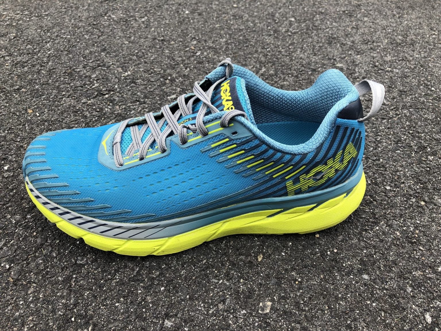 hoka clifton 5 dam